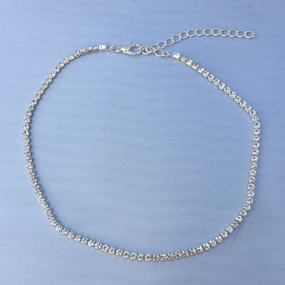 New! Rhinestone Choker - Picture 2 of 6